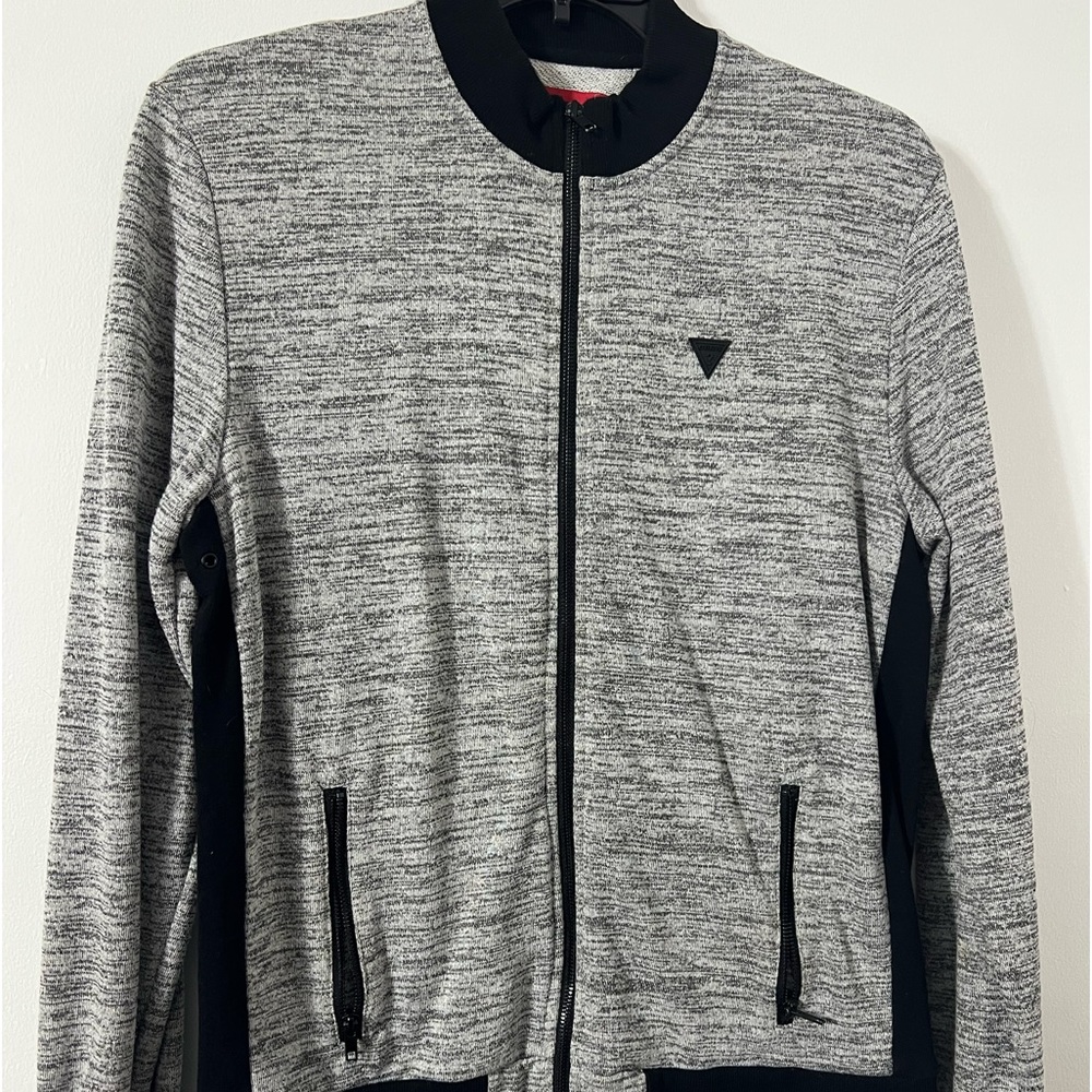 Guess gray jacket in EUC BOX40